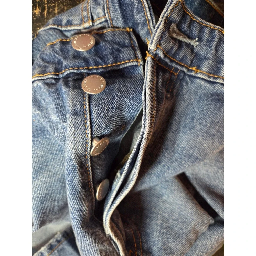 Universal Thread Womens 90s Baggy Bermuda Denim Shorts Blue Size 22 NWT